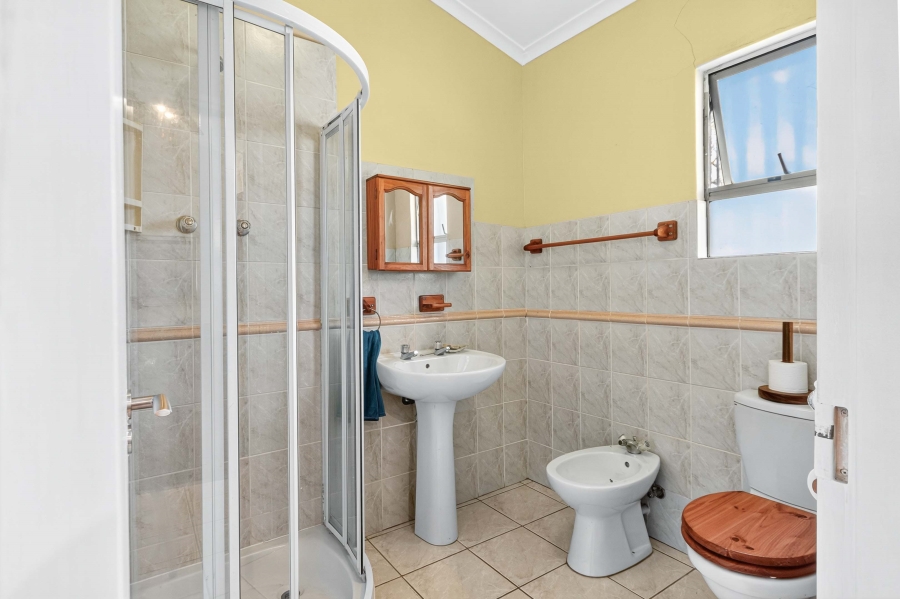 7 Bedroom Property for Sale in Tre Donne Estate Western Cape